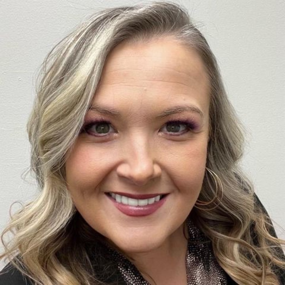 Meet your Posher, Deanna